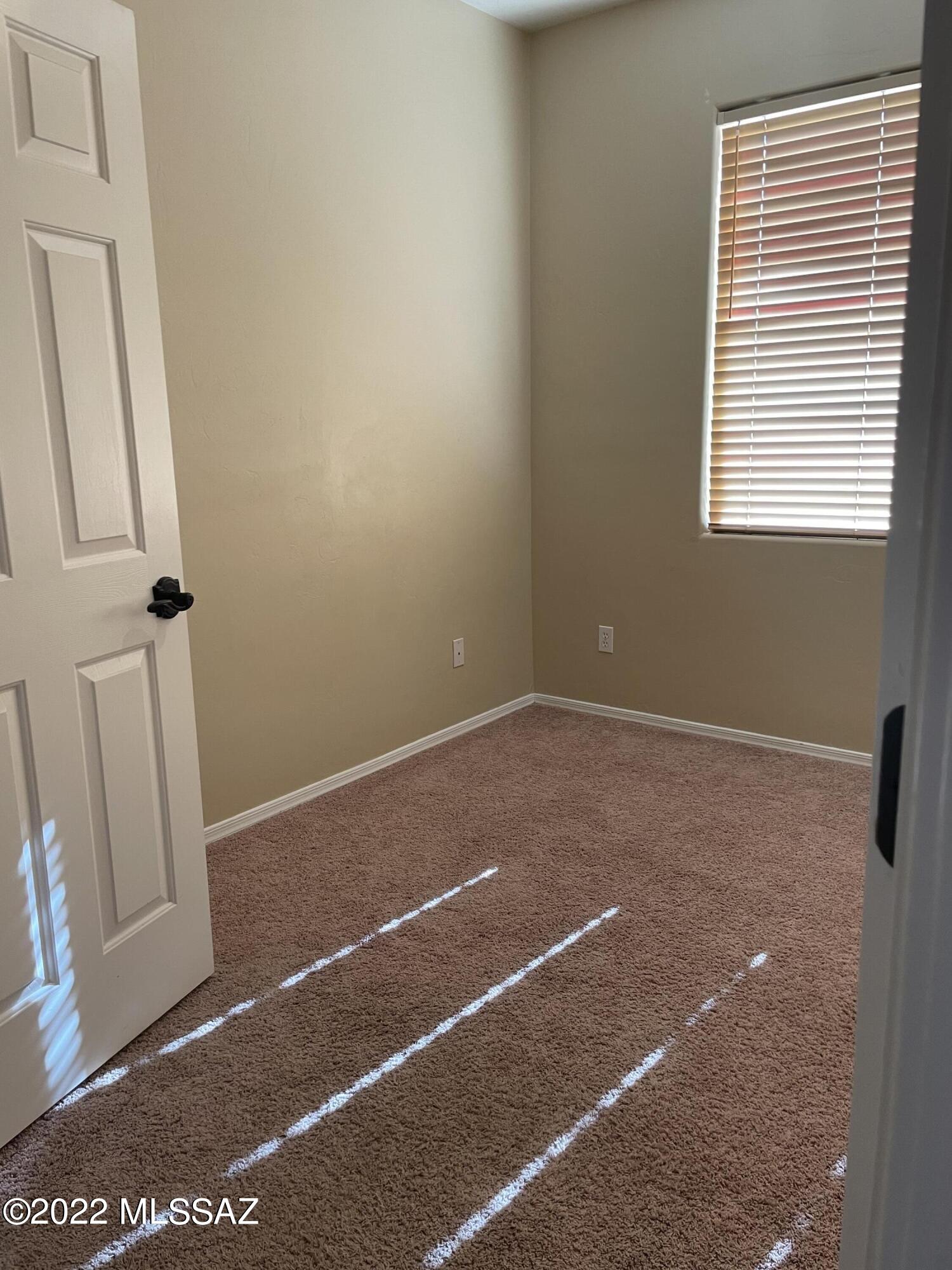 5571 West Red Rock Ridge Street Tucson, AZ 85742 - Photo 8 of 9
