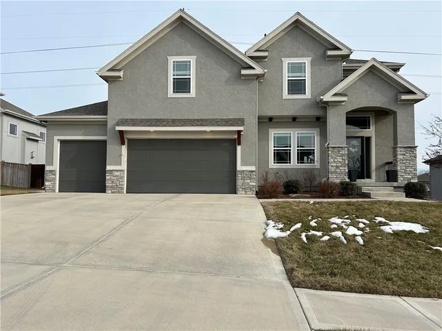 $599,950 | 25024 West 87th Street, Lenexa, KS 66227