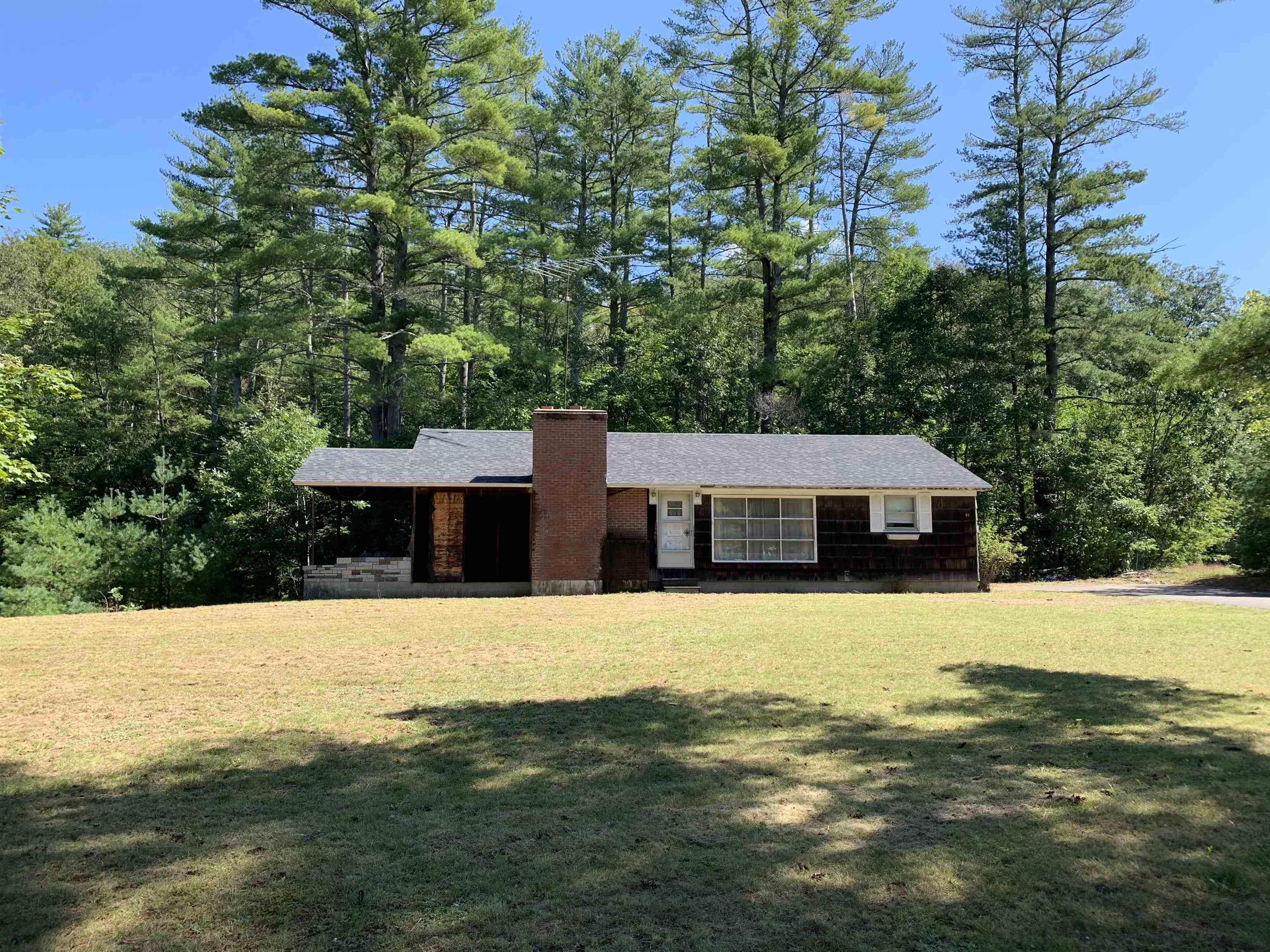 56 Goboro Road Epsom, NH 03234 - Photo 2 of 13