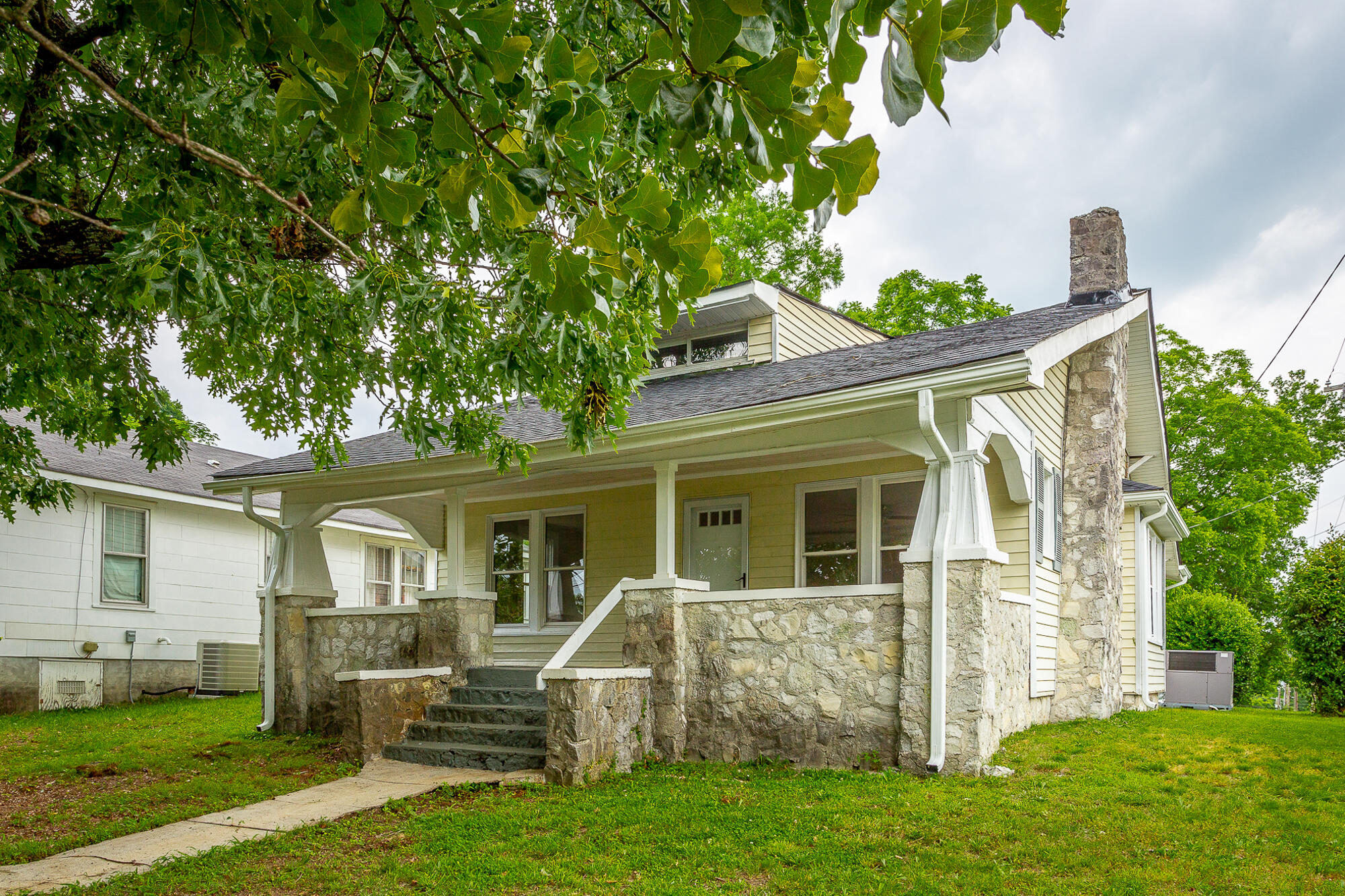 706 Gillespie Road Chattanooga, TN 37411 - Photo 1 of 39 706 Gillespie Road HD-48