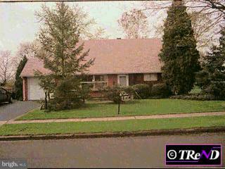 43 Queen Anne Road Levittown, PA 19057 - Photo 1 of 1 Gallery Image 1