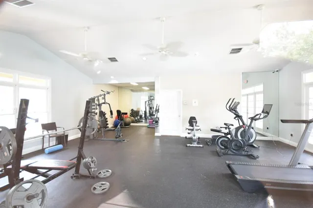 $189,900 | 9481 Highland Oak Drive, Unit 1402, Tampa, FL 33647