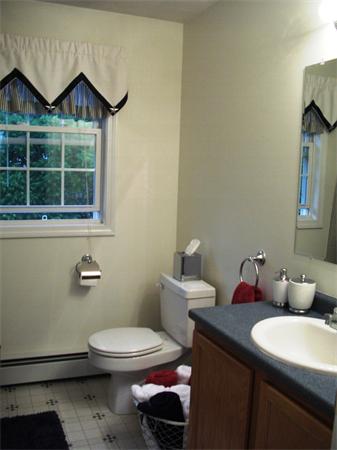 249 Williams Road Fitchburg, MA 01420 - Photo 13 of 22 Gallery Image 13
