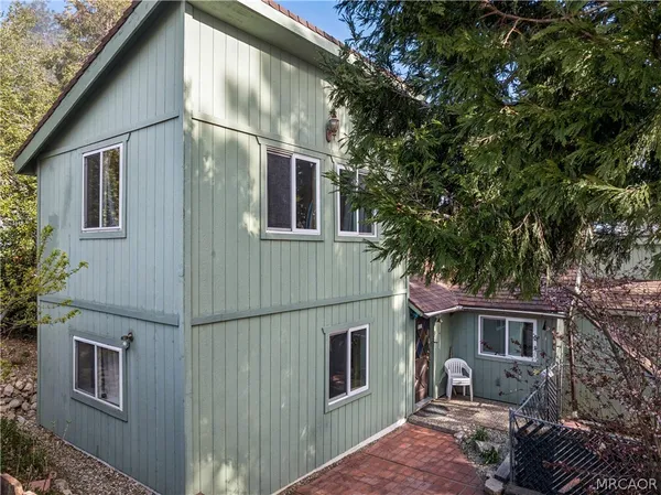 $325,000 | 1051 Playground Drive, Crestline, CA 92325