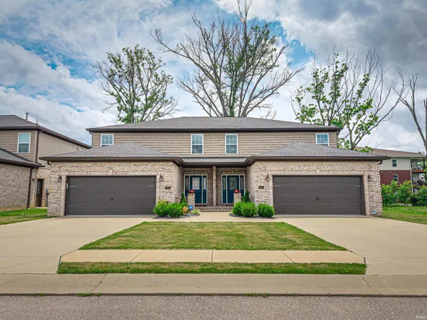 $345,000 | 8675 Pebble Creek Drive, Newburgh, IN 47630
