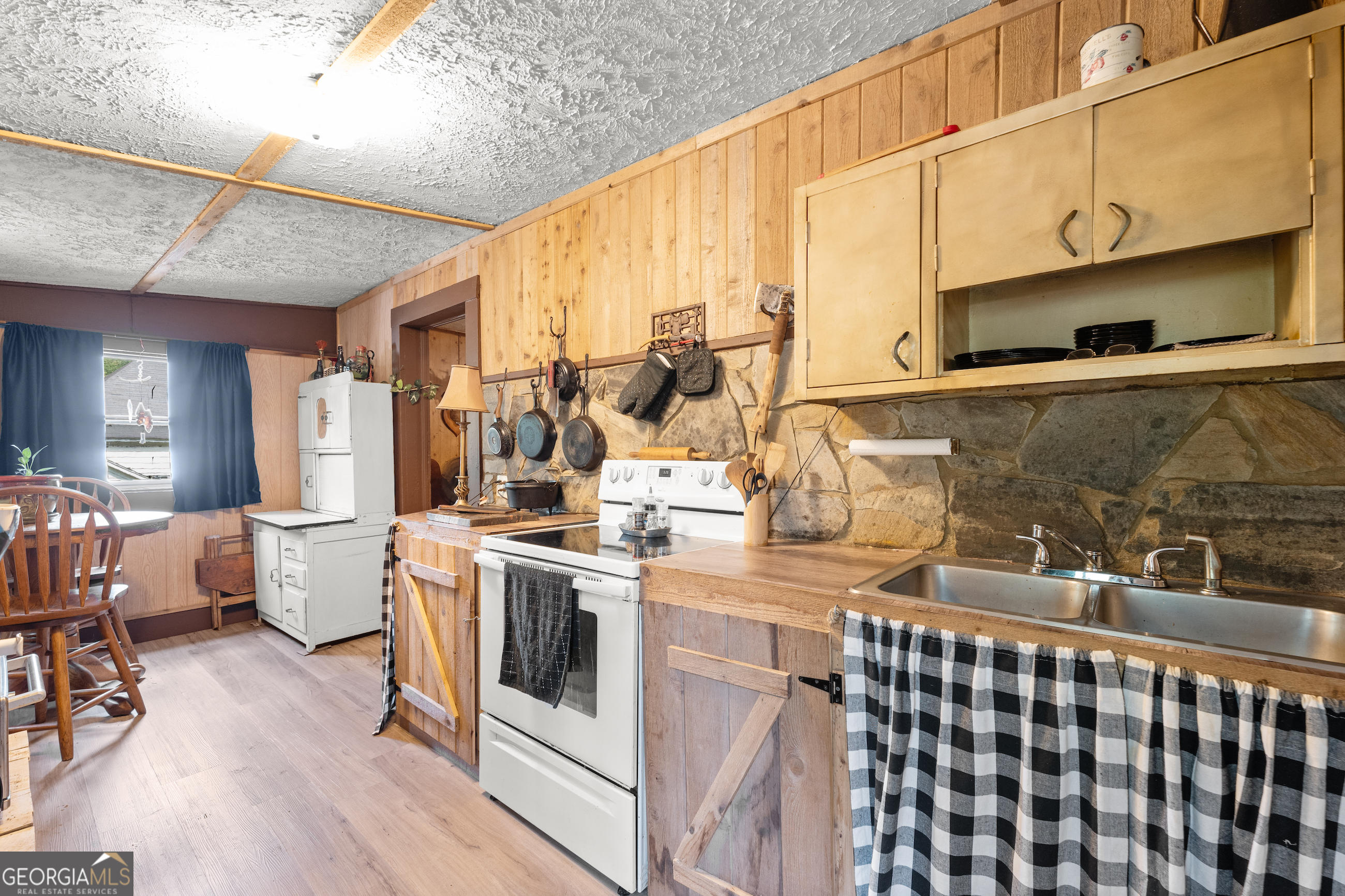 5160 Vickery Street Lavonia, GA 30553 - Photo 13 of 21