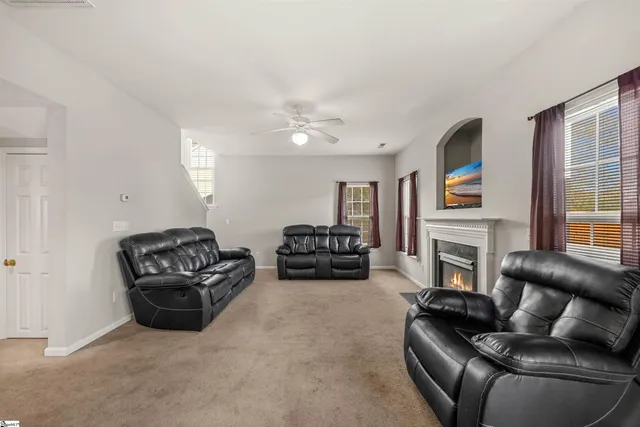 $345,000 | 714 Thistlewood Drive, Duncan, SC 29334