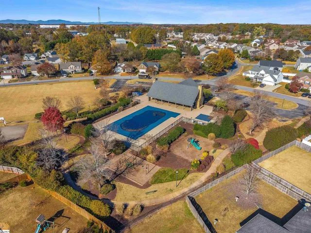 $345,000 | 714 Thistlewood Drive, Duncan, SC 29334