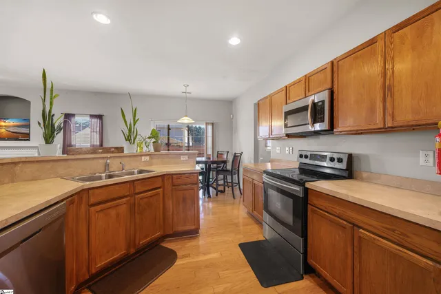 $345,000 | 714 Thistlewood Drive, Duncan, SC 29334