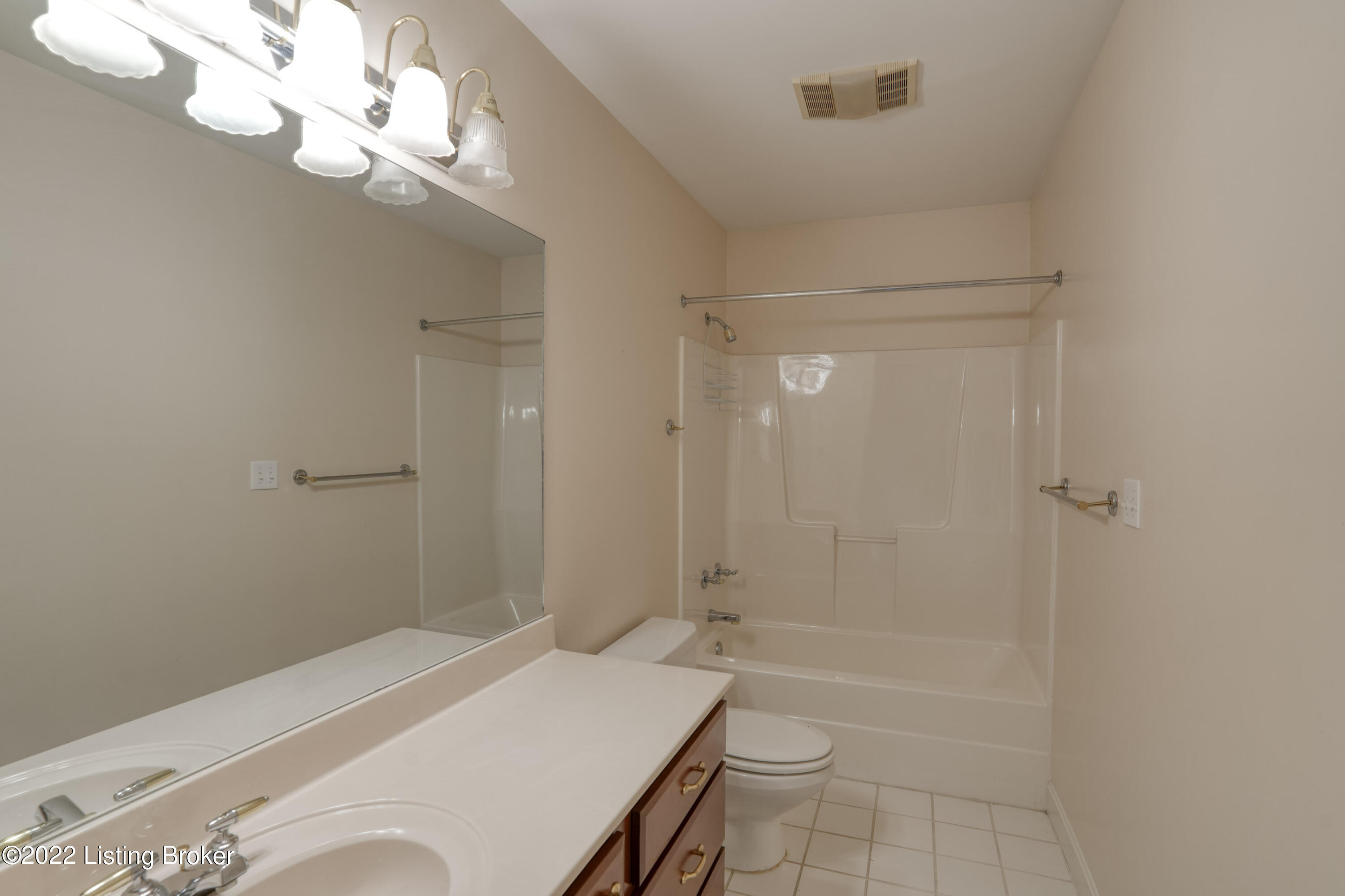 8024 Shadow Creek Road Crestwood, KY 40014 - Photo 23 of 55 047 - 20210303 701440