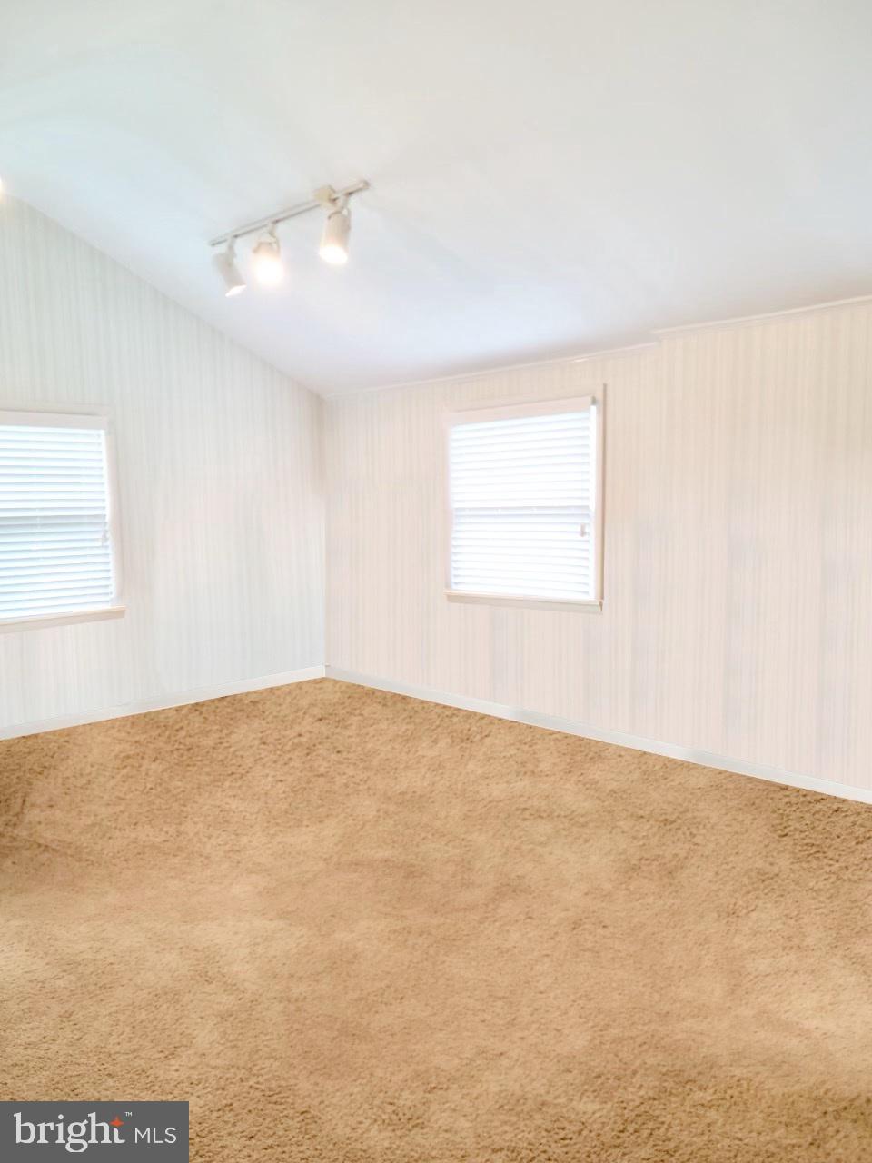 902 Laurel Road Lindenwold, NJ 08021 - Photo 16 of 22 an empty room with a window