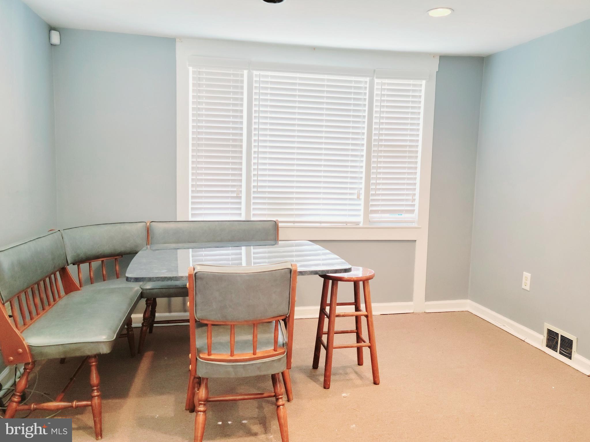 902 Laurel Road Lindenwold, NJ 08021 - Photo 6 of 22 a reading room with furniture and a window