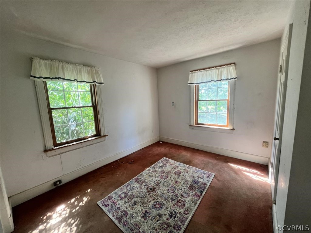 10322 Cox Road Ford, VA 23850 - Photo 8 of 16