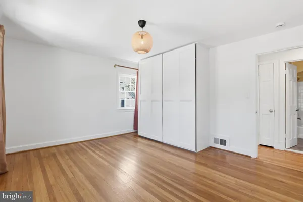 $3,500 | 618 Wayne Avenue, Silver Spring, MD 20910