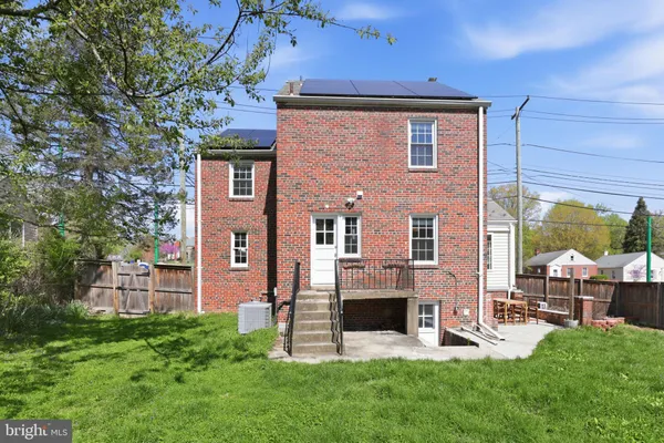 $3,500 | 618 Wayne Avenue, Silver Spring, MD 20910