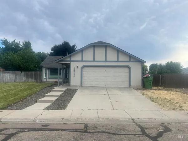 $425,000 | 1911 Tracy Court, Meridian, ID 83646