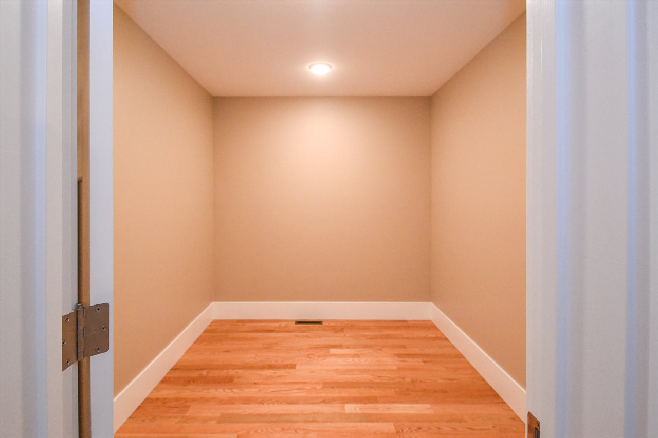 11 Breslin Farm Road, Unit 11 Stratham, NH 03885 - Photo 22 of 40
