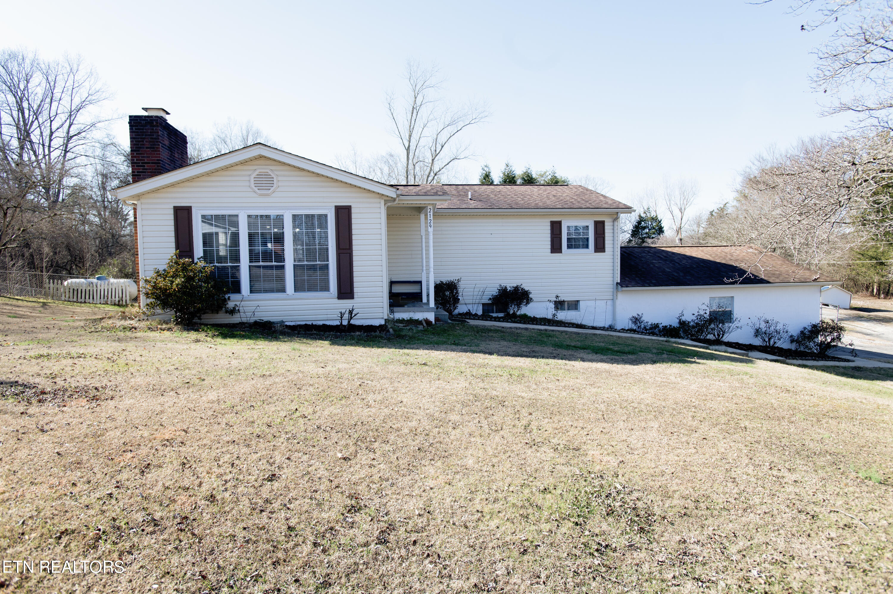 2129 Roseberry Road Mascot, TN 37806 - Photo 1 of 37 A2
