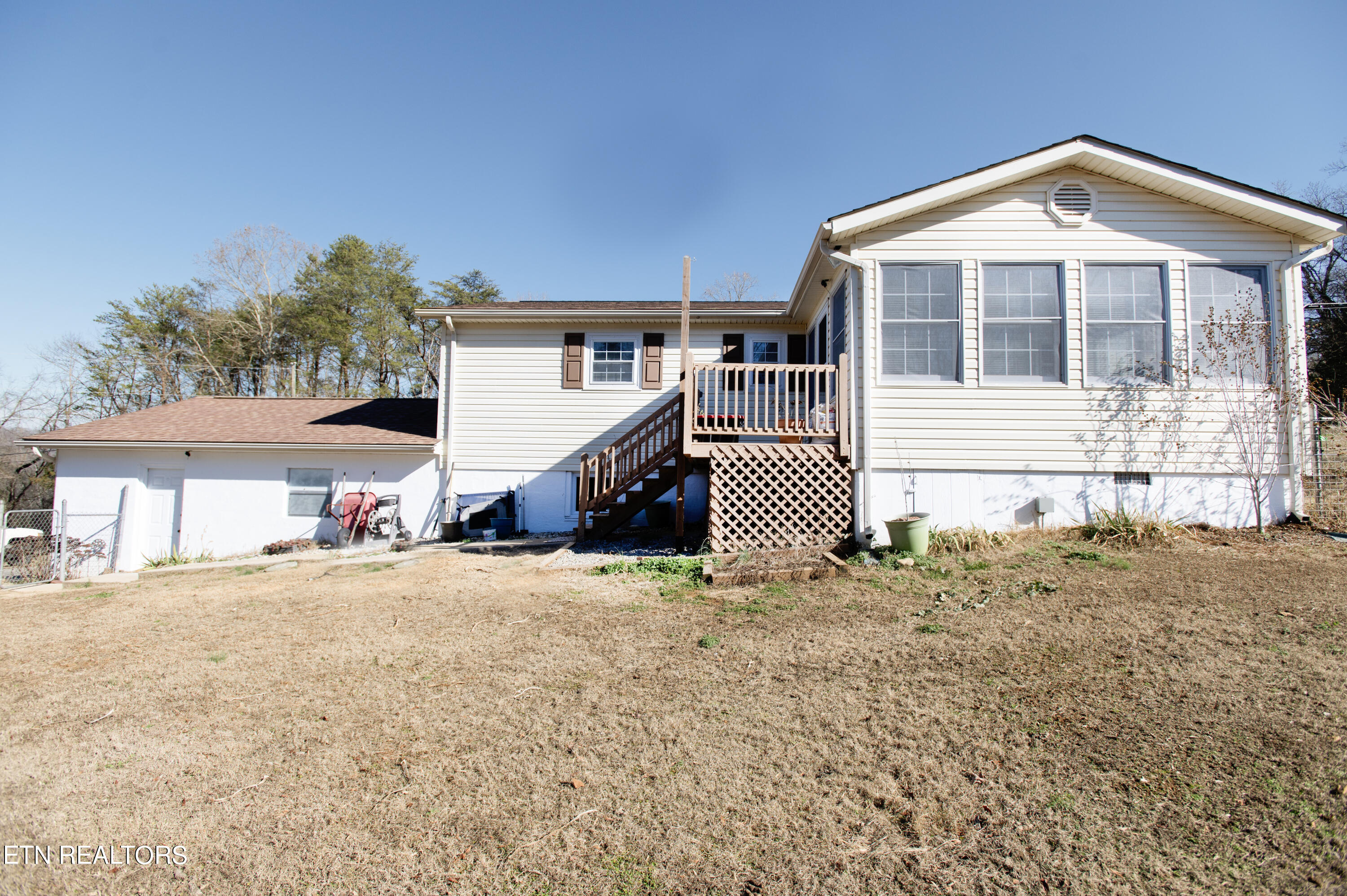 2129 Roseberry Road Mascot, TN 37806 - Photo 27 of 37 I3