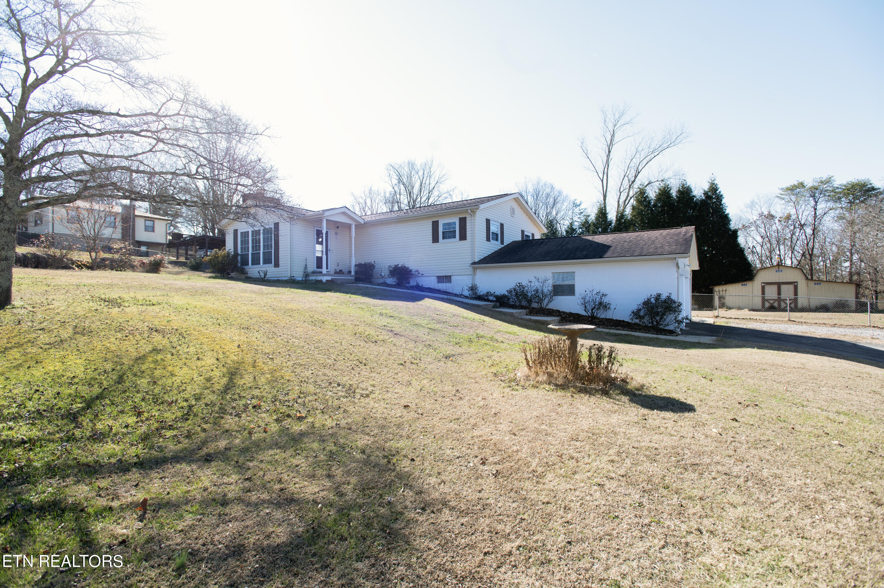 2129 Roseberry Road Mascot, TN 37806 - Photo 33 of 37 A
