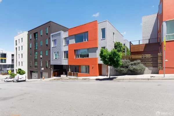 $668,800 | 570 Innes Avenue, Unit 302, San Francisco, CA 94124