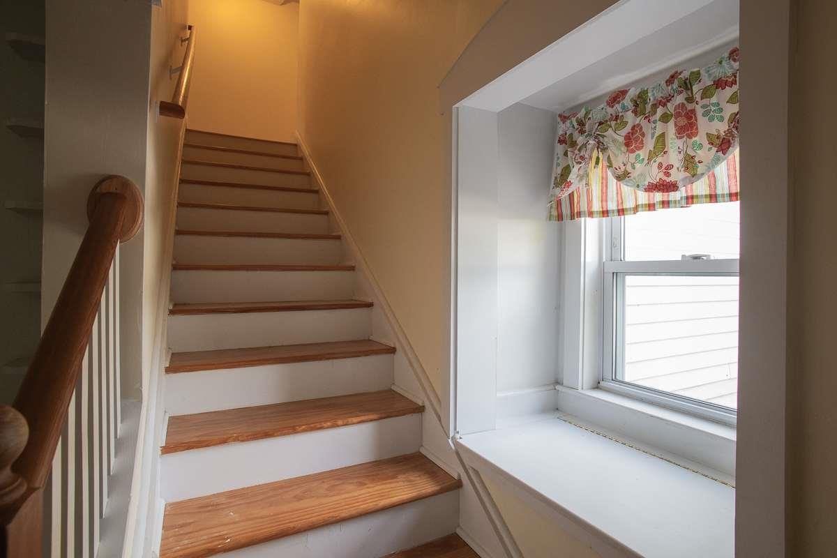 94 Court Street Exeter, NH 03833 - Photo 11 of 36