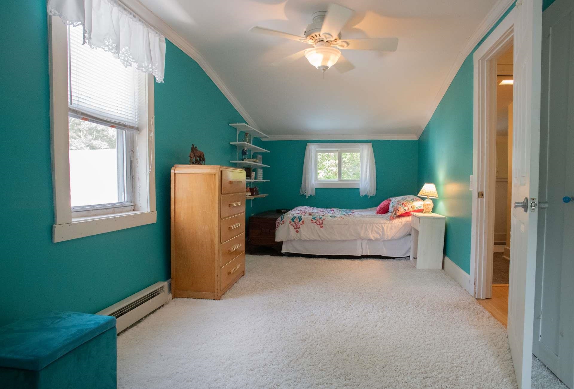 94 Court Street Exeter, NH 03833 - Photo 18 of 36