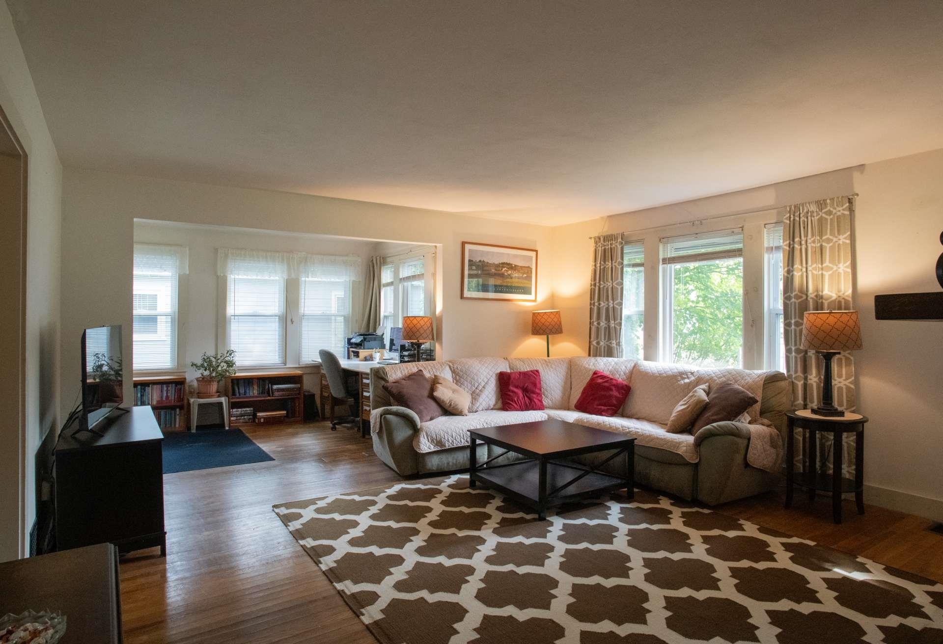 94 Court Street Exeter, NH 03833 - Photo 24 of 36