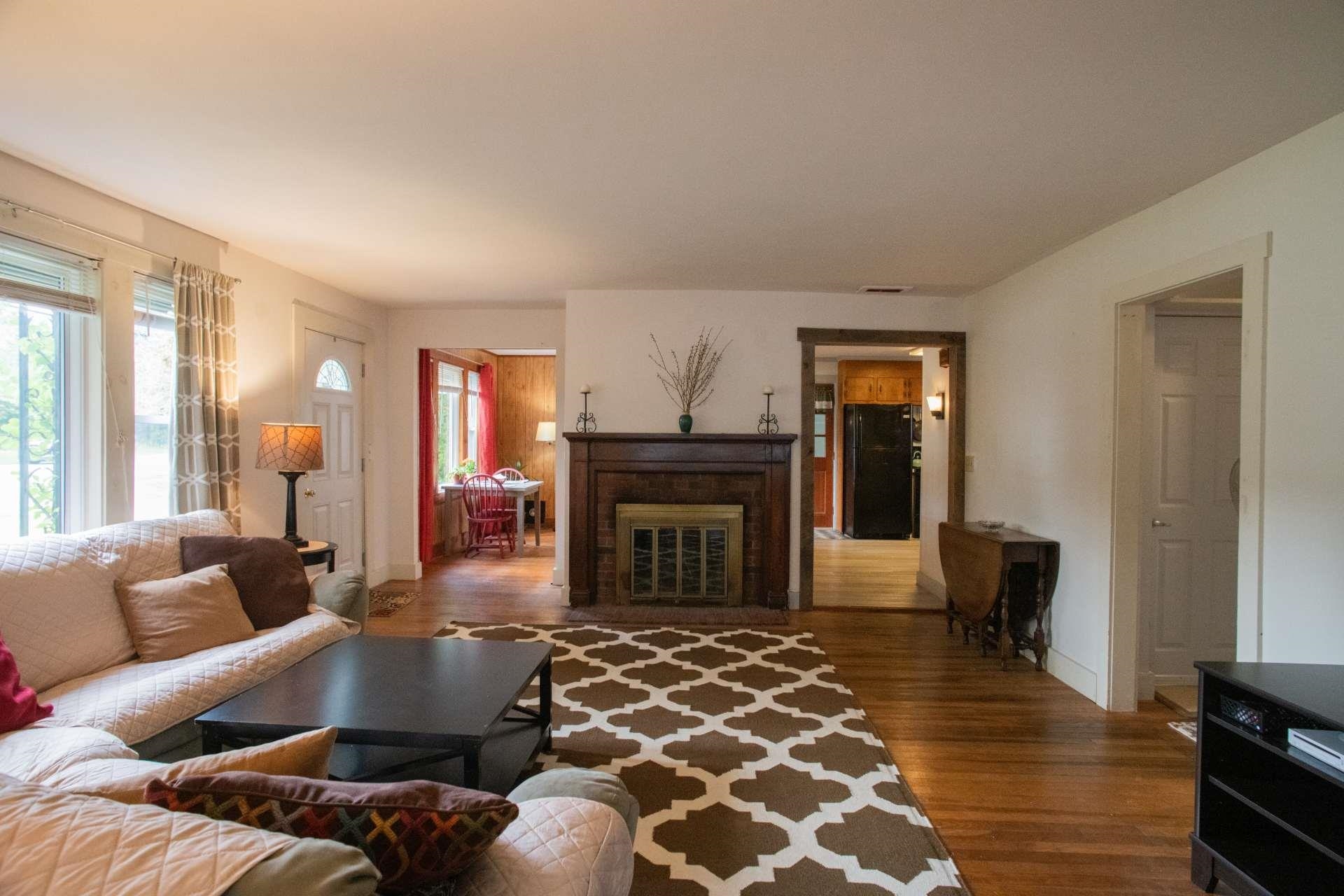 94 Court Street Exeter, NH 03833 - Photo 31 of 36