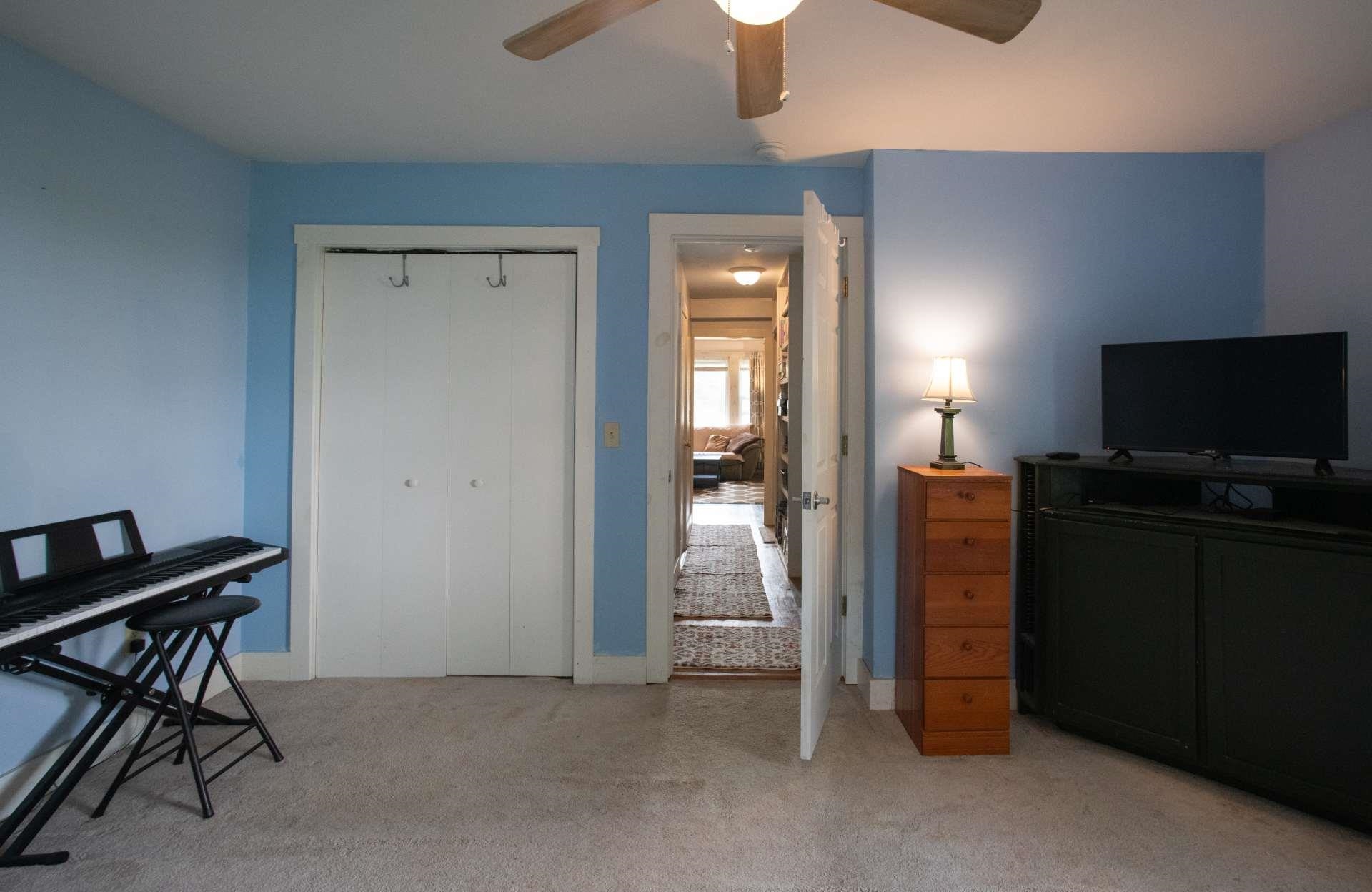 94 Court Street Exeter, NH 03833 - Photo 10 of 36