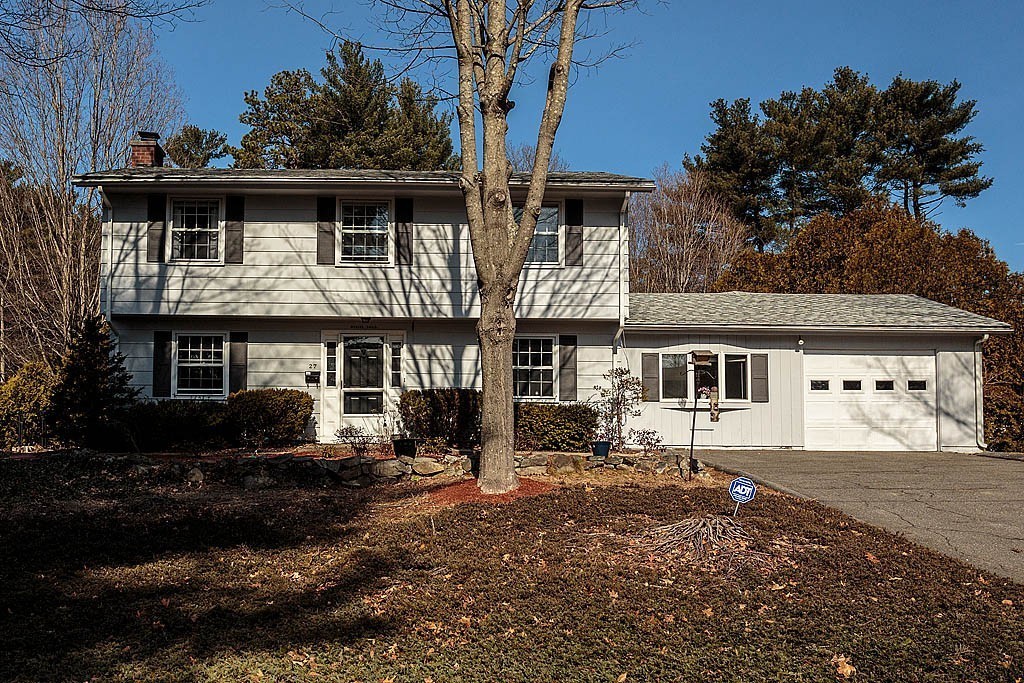 27 Muriel Road Chelmsford, MA 01824 - Photo 1 of 22 Gallery Image 1