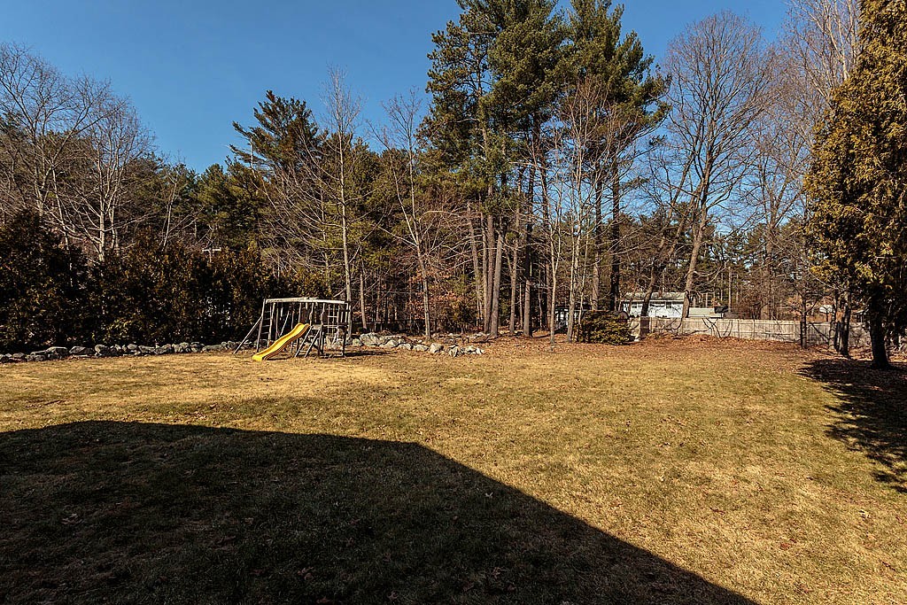 27 Muriel Road Chelmsford, MA 01824 - Photo 19 of 22 Gallery Image 19