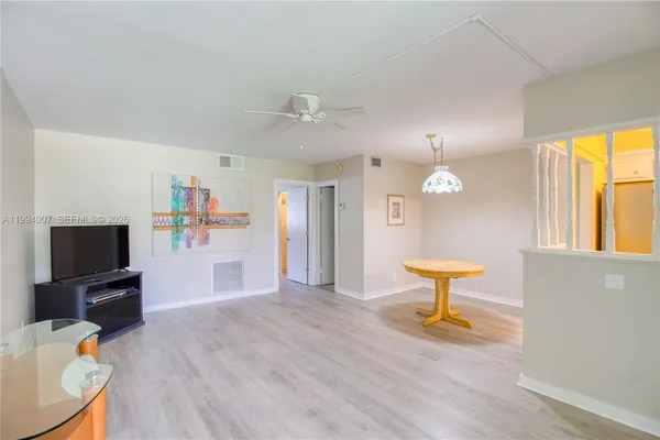 $115,000 | 804 Southeast 7th Street, Unit 107, Deerfield Beach, FL 33441