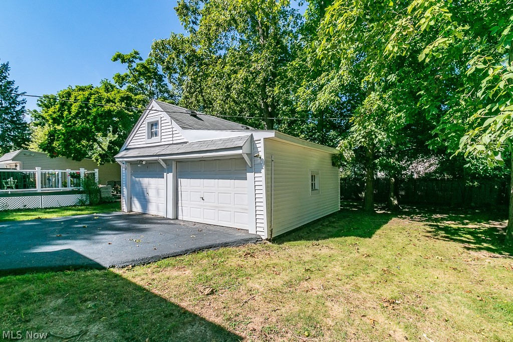 1192 Mayfield Ridge Road Cleveland, OH 44124 - Photo 26 of 26