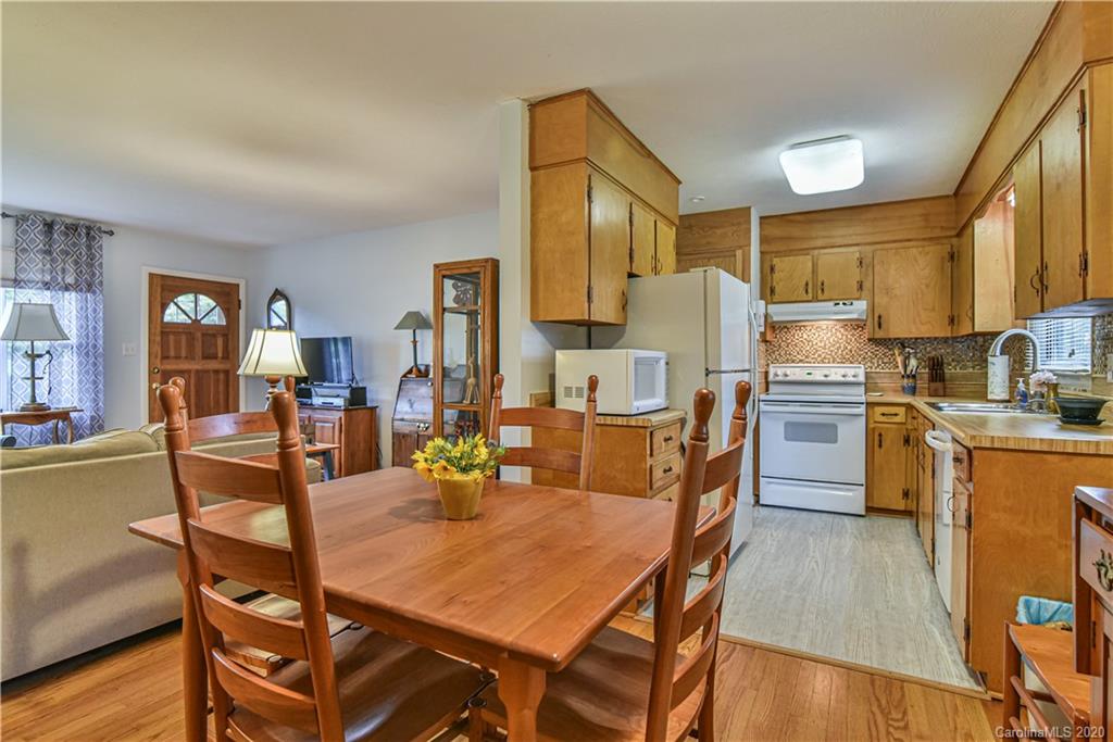 36 Pinedale Road Candler, NC 28715 - Photo 11 of 26 Gallery Image 11