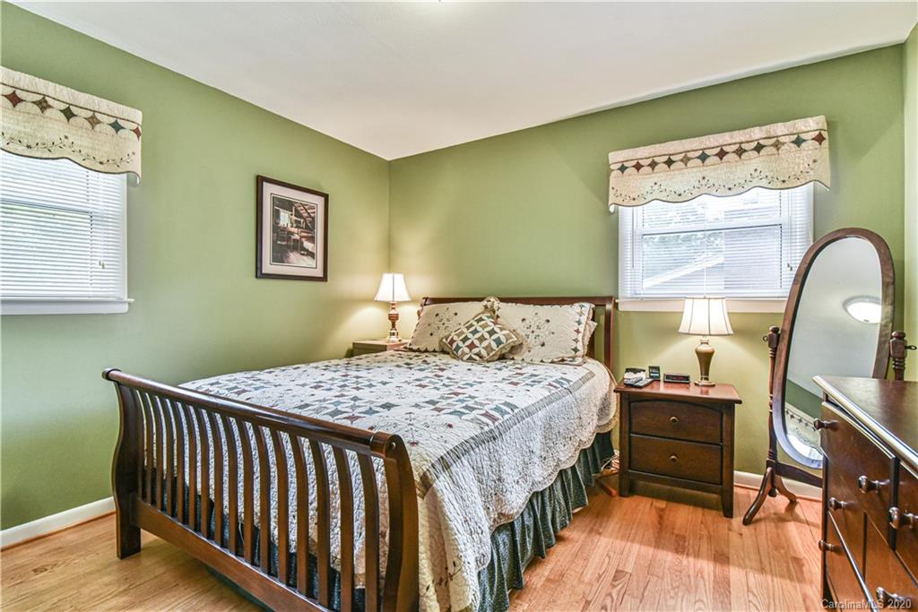 36 Pinedale Road Candler, NC 28715 - Photo 16 of 26 Gallery Image 16