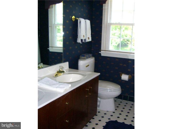 2429 Wayland Road Berwyn, PA 19312 - Photo 14 of 17 Gallery Image 14