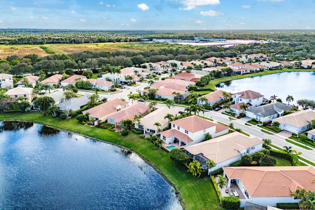 $899,000 | 208 Via Condado Way, Palm Beach Gardens, FL 33418