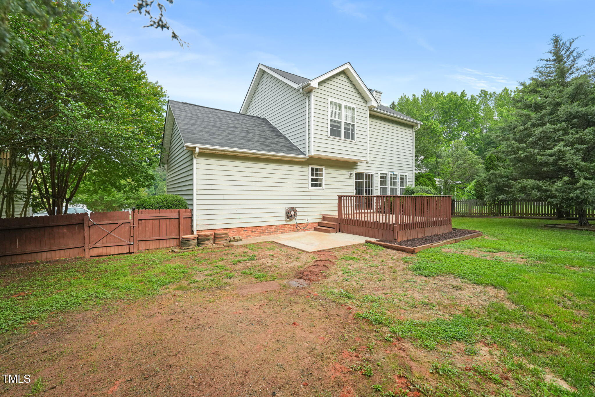 900 Borage Drive Wake Forest, NC 27587 - Photo 37 of 43 a front view of a house with a yard and garage