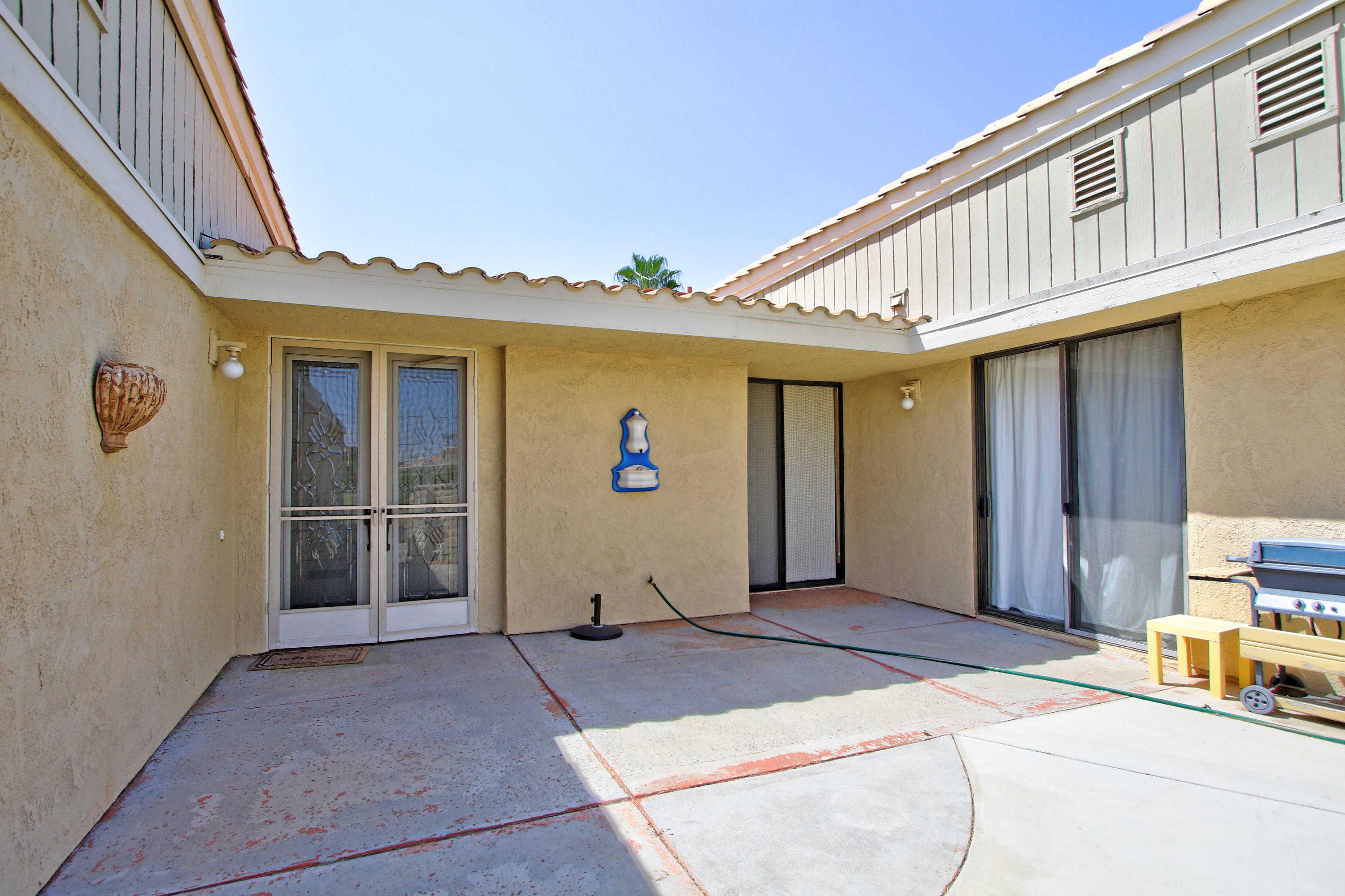 72-275 Rodeo Way Rancho Mirage, CA 92270 - Photo 2 of 44 aaa