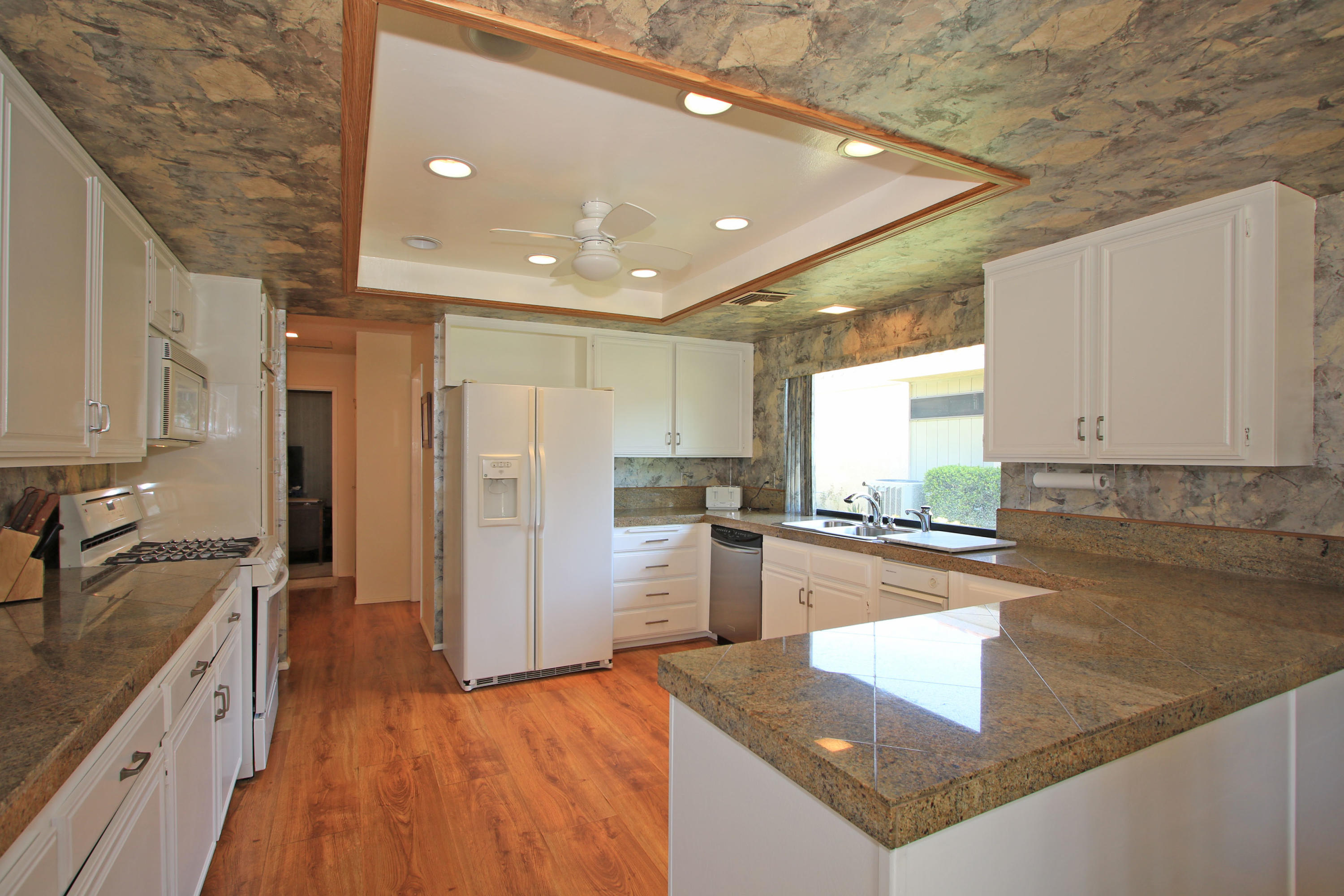 72-275 Rodeo Way Rancho Mirage, CA 92270 - Photo 8 of 44 bbbb