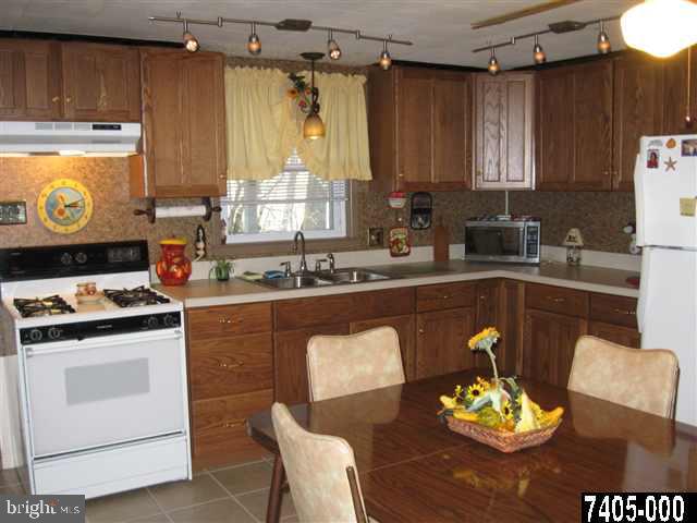84 Indian Steps Road Brogue, PA 17309 - Photo 3 of 24 Gallery Image 3
