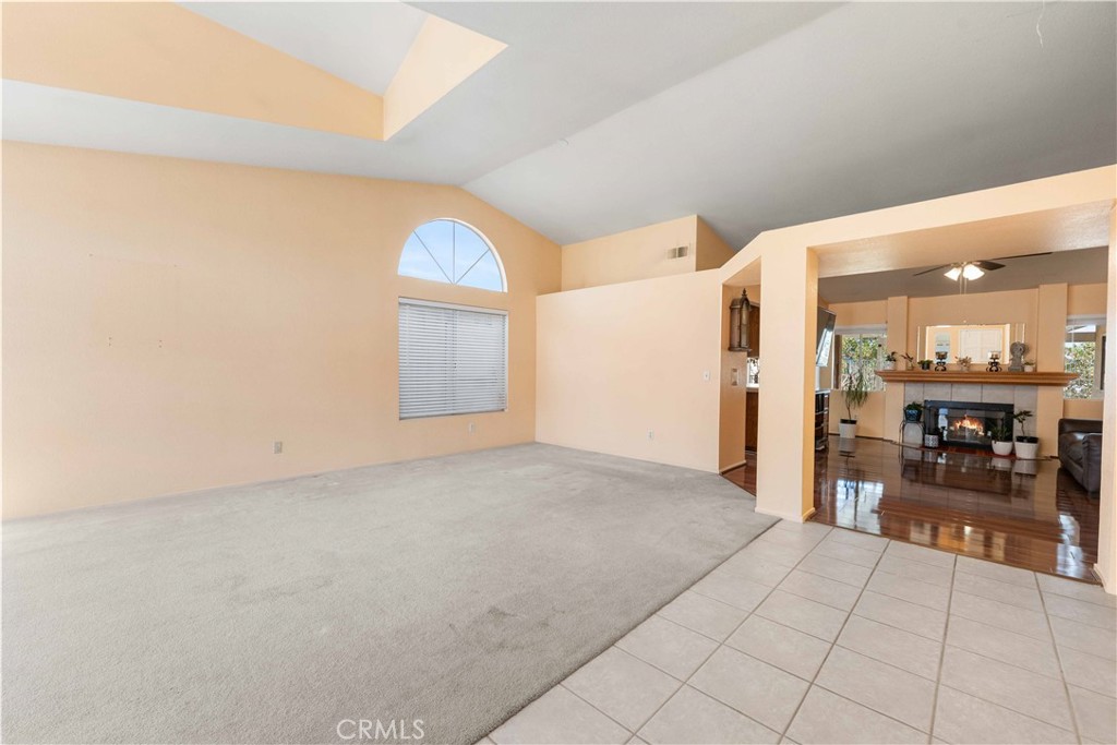 12981 August Circle Riverside, CA 92503 - Photo 16 of 59 Open, Light & Bright!