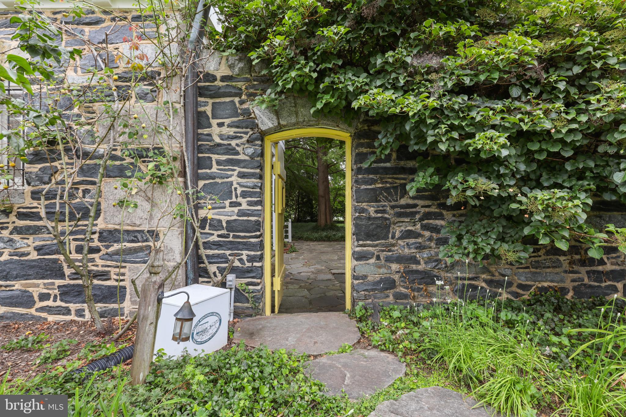 300 Kerneway Baltimore, MD 21212 - Photo 25 of 54