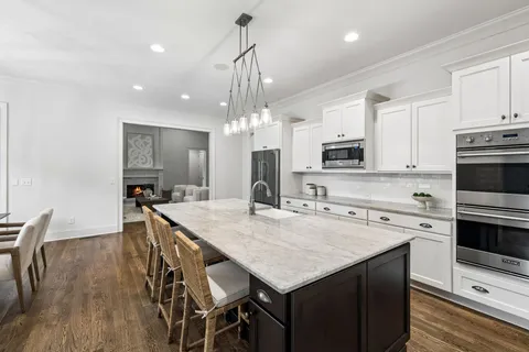 $2,750,000 | 4040 Russellwood Drive, Nashville, TN 37204