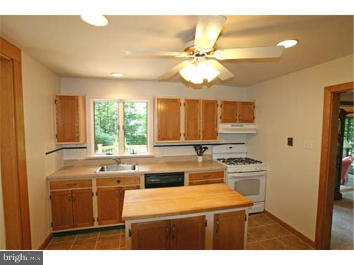 169 Sawmill Road Landenberg, PA 19350 - Photo 6 of 25 Kitchen