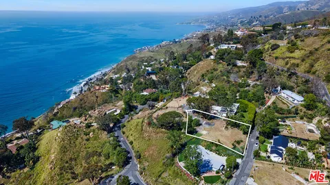$1,690,000 | 20572 Little Rock Way, Malibu, CA 90265
