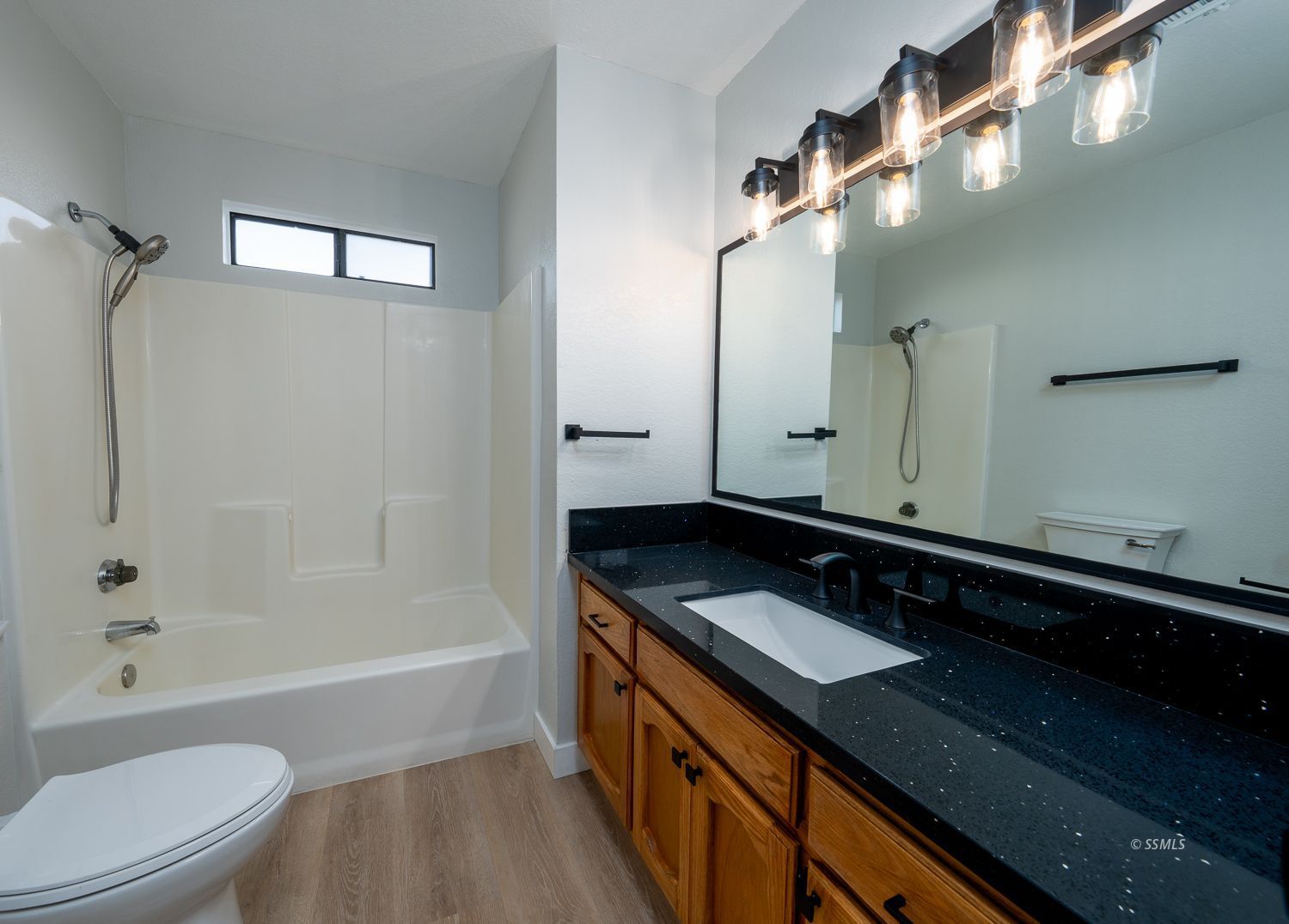 189 East Upjohn Avenue Ridgecrest, CA 93555 - Photo 15 of 29 Gallery Image 15