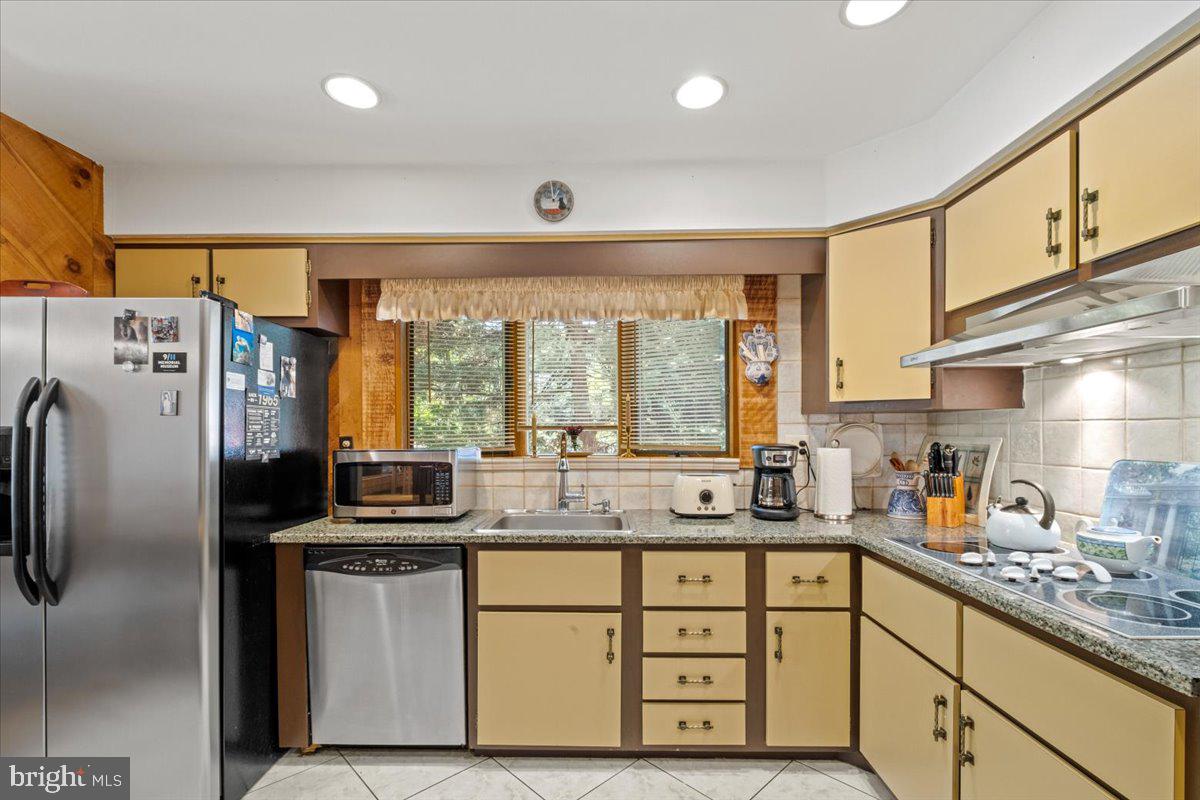 600 Hilltop Road Cinnaminson, NJ 08077 - Photo 15 of 58 Gallery Image 15