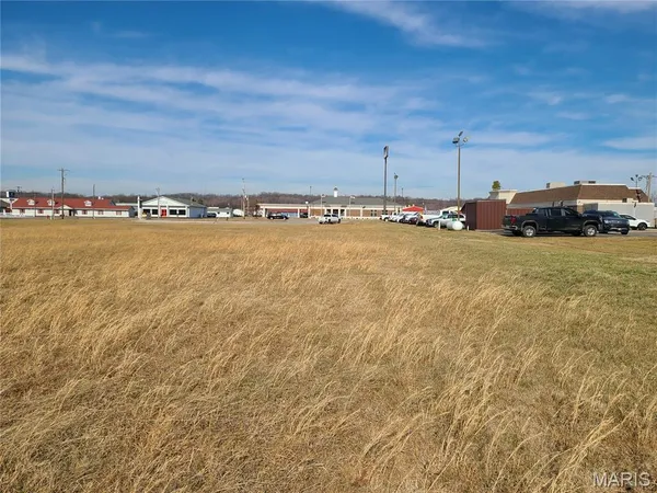 $2,000,000 | 0 West Bus Highway, Dexter, MO 63841